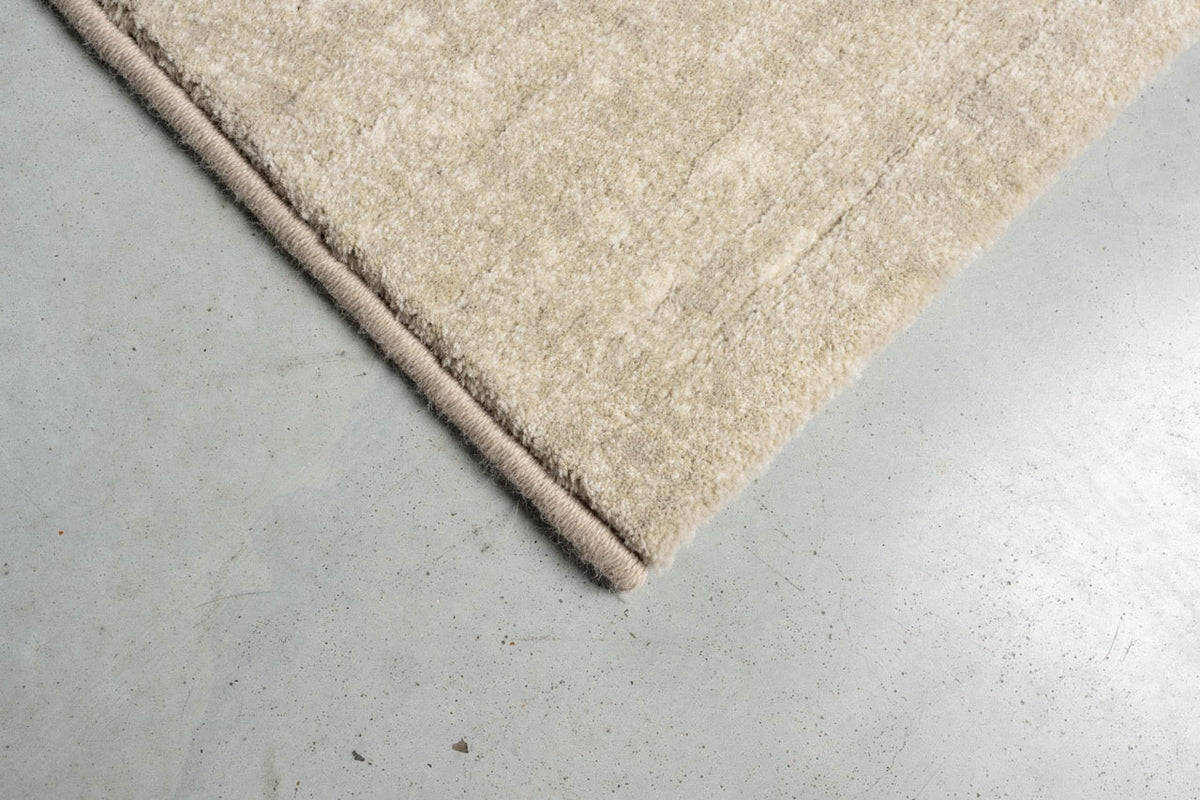 Cream Rug Tapison Home Torino, detail