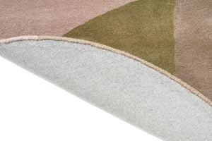 Brink & Campman Decor Miller Autumn rug, detail of folded edge and backing