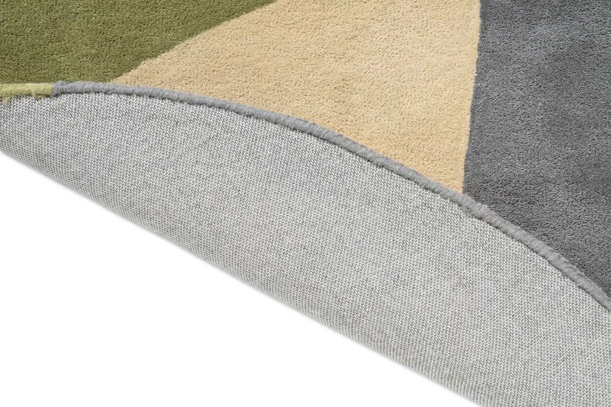 Brink & Campman Decor Miller Summer rug, detail of folded edge and backing