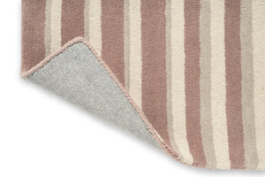 Brink & Campman Decor Pilar Blush rug, detail of folded corner and backing