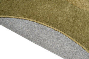 Brink & Campman Element Lane Green rug, detail of folded edge and backing