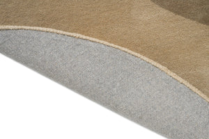 Brink & Campman Element Lane Neutral rug, detail of folded edge and backing