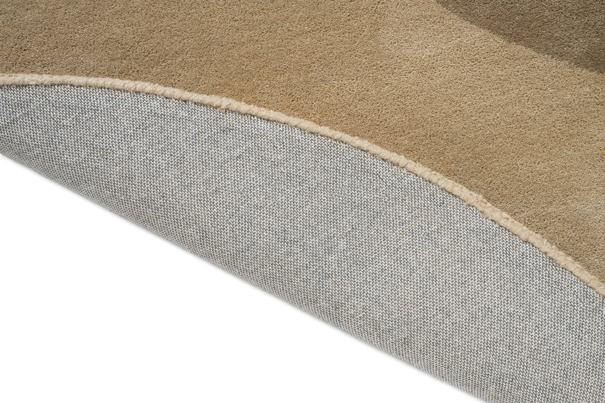 Brink & Campman Element Lane Neutral rug, detail of folded edge and backing