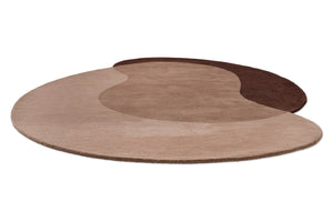 Brink & Campman Element Lane Red rug in dusty rose, mauve brown and aubergine, perspective view