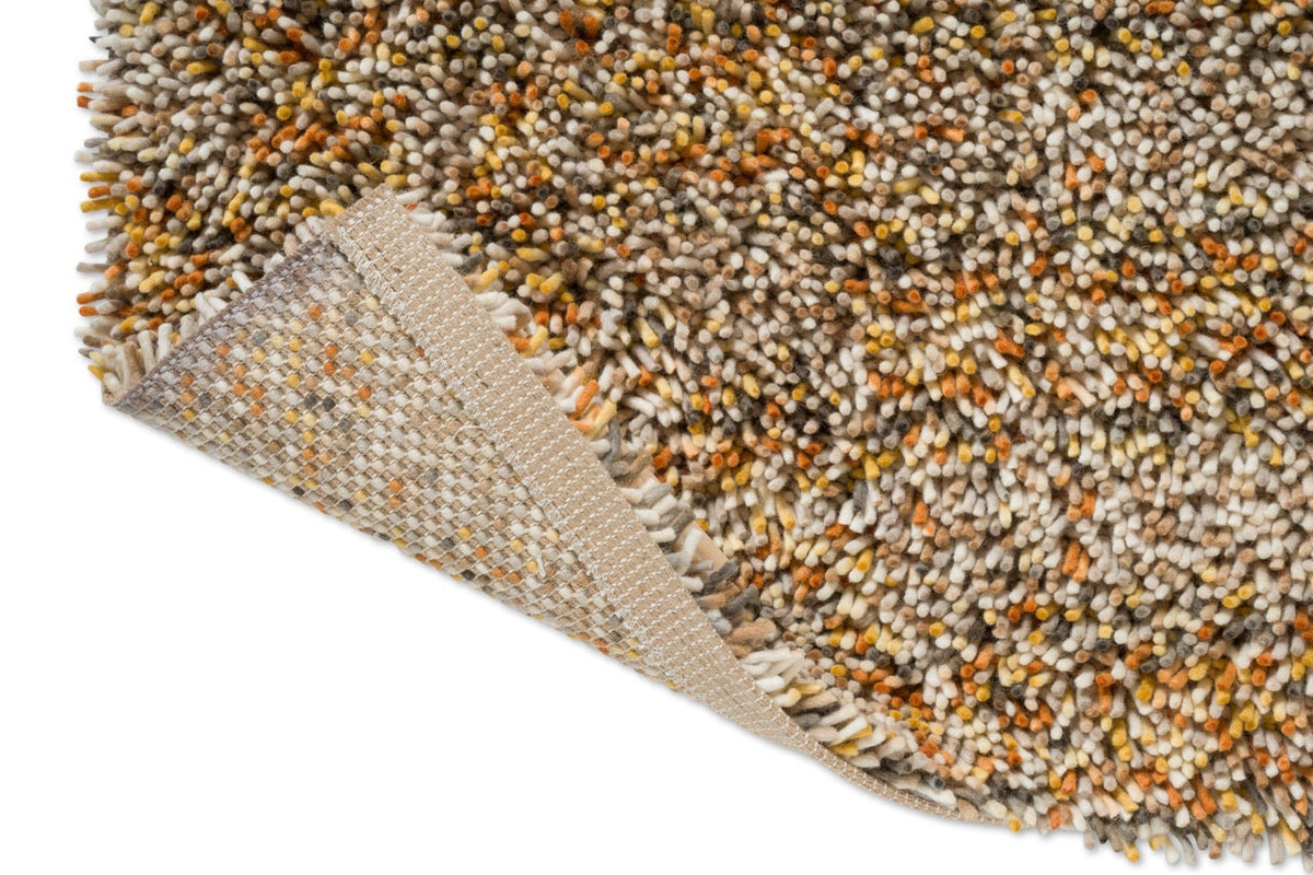 Brink & Campman Loom Calendula rug, detail of folded corner and backing