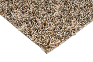 Brink & Campman Loom Natural Moss rug, detail of corner and pile