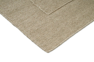 Brink & Campman Senso Blocks Natural rug, detail of corner and weave