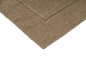 Brink & Campman Senso Border Fur Brown rug, detail of corner and weave