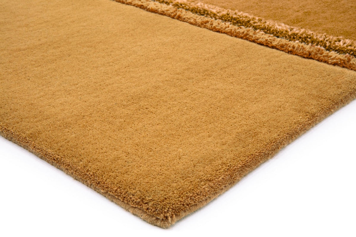 Acsento Delos Mustard rug, detail of corner and pile