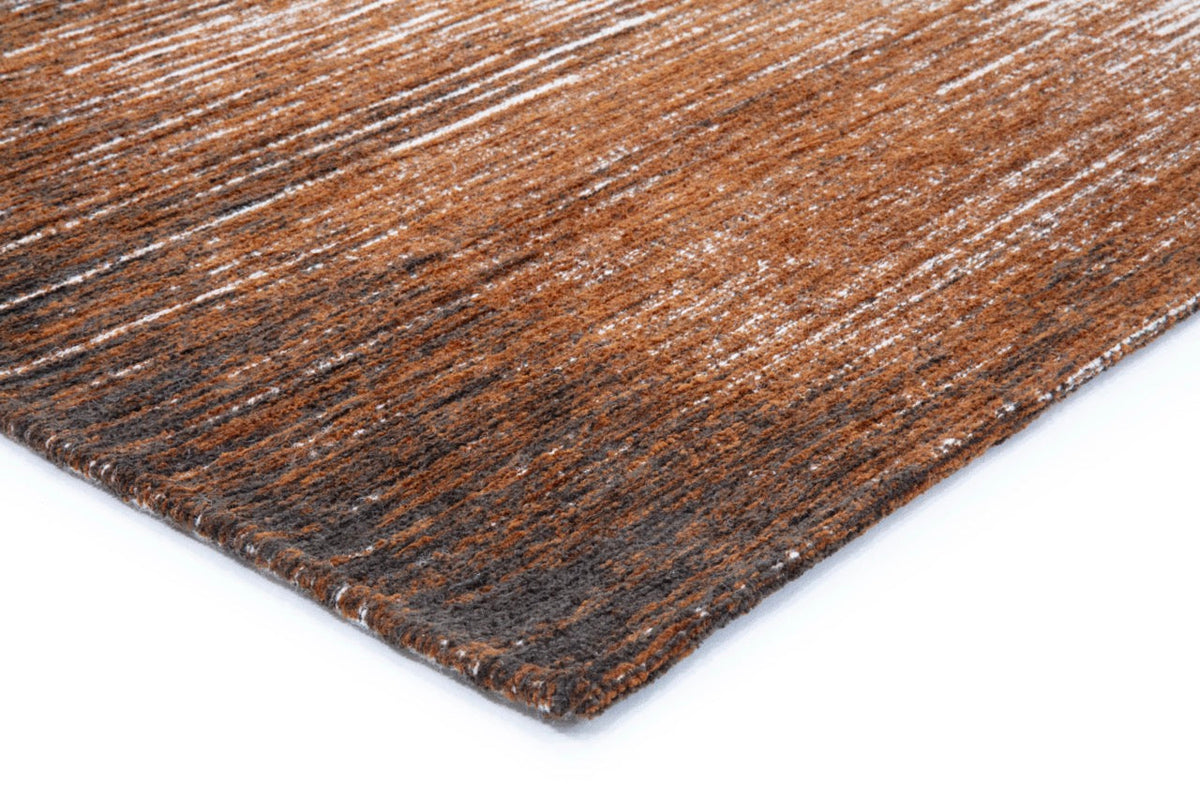 Acsento Moonshadow Noisette rug, detail of corner and pile, second view