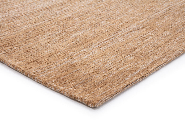 Acsento Moonshadow Noisette rug, detail of corner and pile