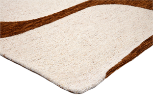 Acsento Swing Cognac rug, detail of corner and pile