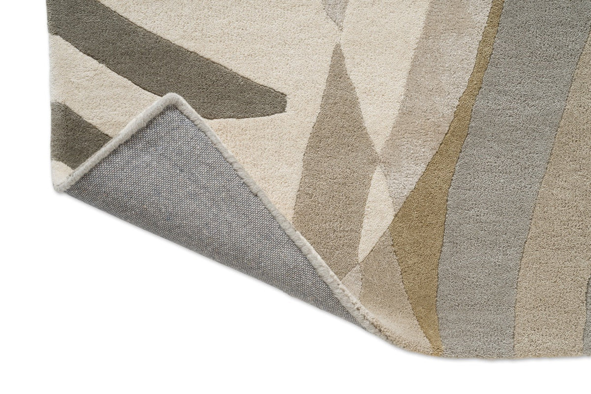 Harlequin Atelier Pebble rug, detail of folded corner and backing