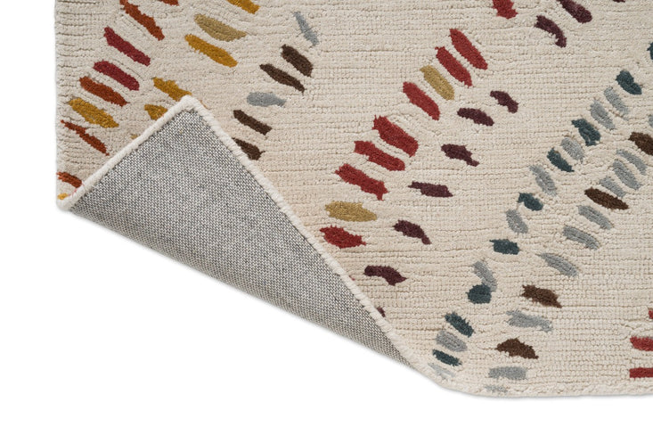 Harlequin Frescoes Amber rug, detail of folded corner and backing