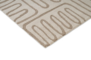 Harlequin Hollow Pebble rug, detail of corner and pile