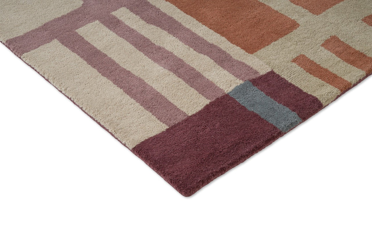 Harlequin Monolith Cinnabar Amber rug, detail of corner and pile