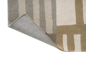 Harlequin Monolith Sandstone rug, detail of folded corner and backing