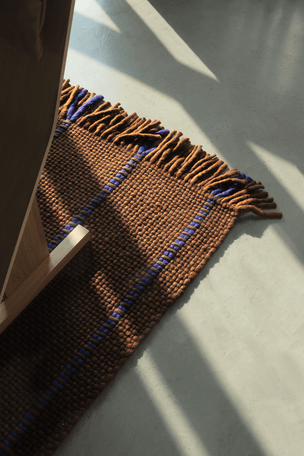 Brown Striped Wool Rug, Layered Cord Blue Brown, detail of the weave and fringes