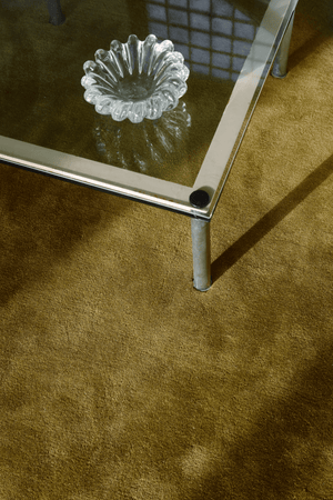 Khaki Wool Rug, Layered Solid Wool Green Umber, detail of the wool
