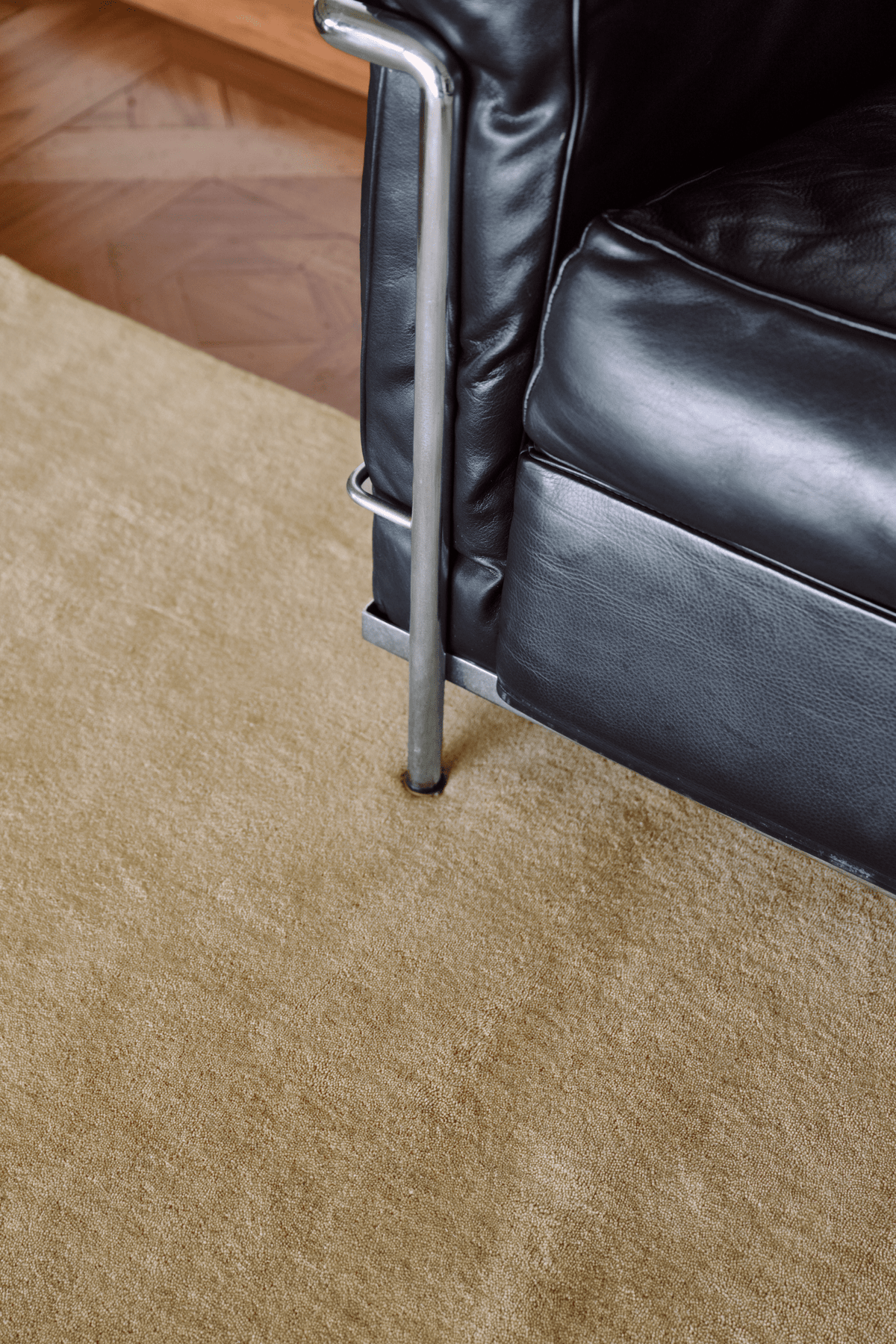 Pale Yellow Wool Rug, Layered Soft Yellow, detail of the wool