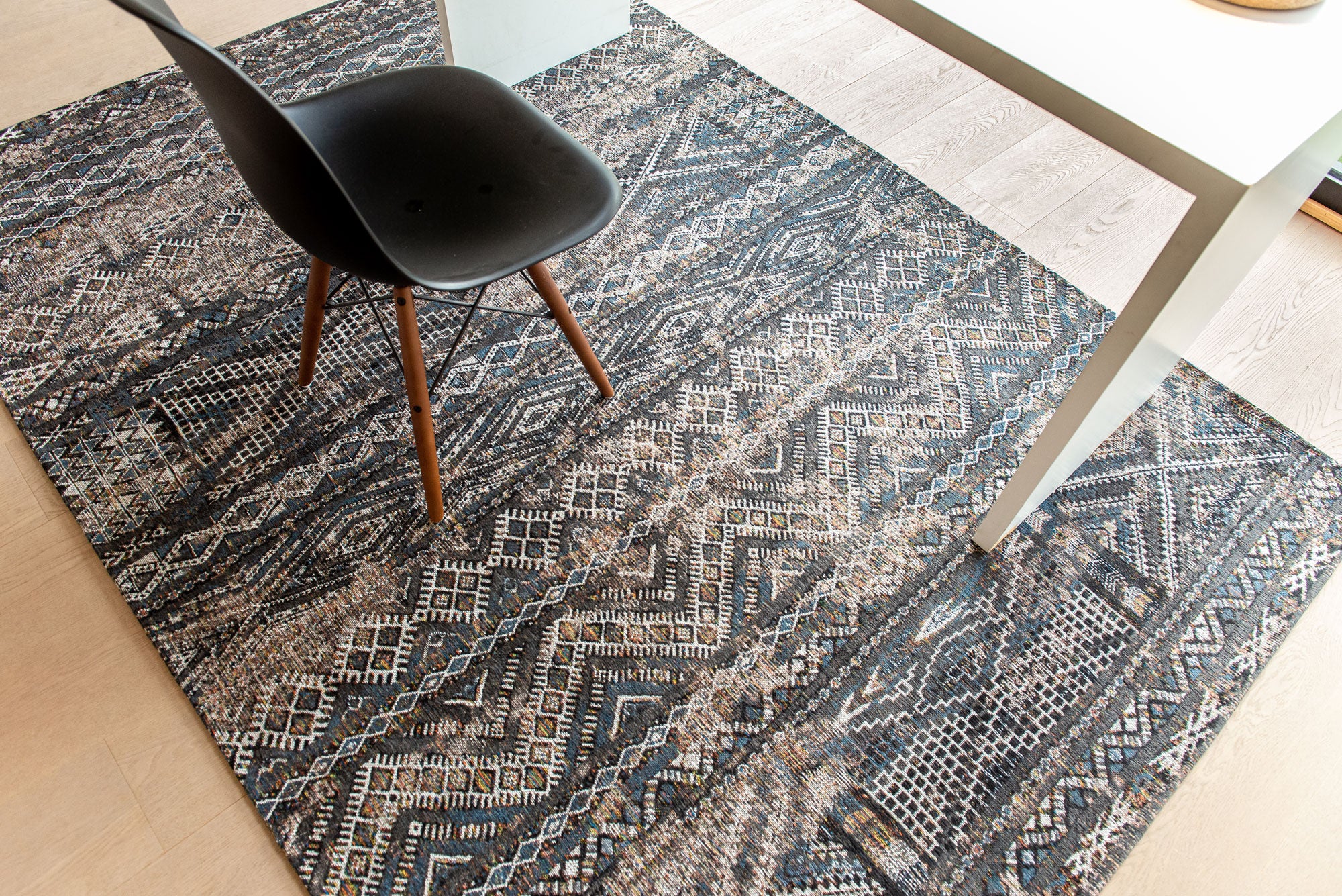 Louis de Poortere Antiquarian Kilim Black Rabat 9113