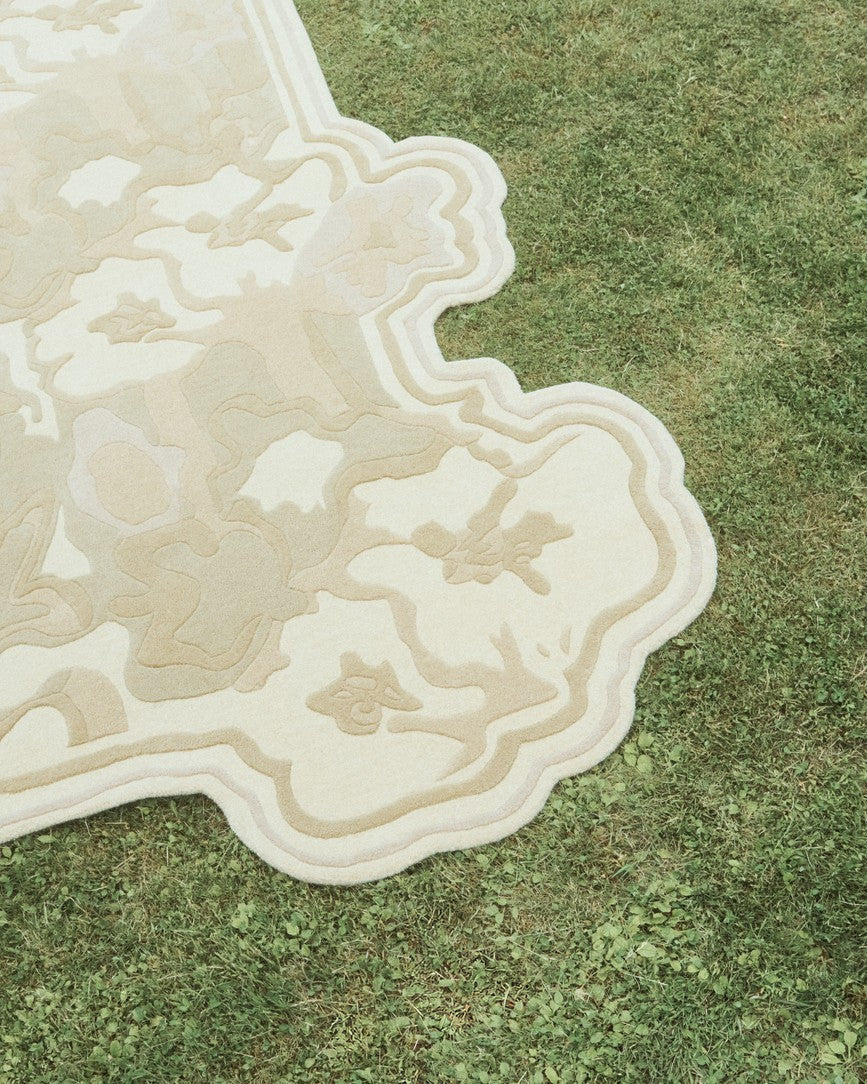 Floral Rug, Layered x Collina Strada Garden Haze, detail of the carved wool