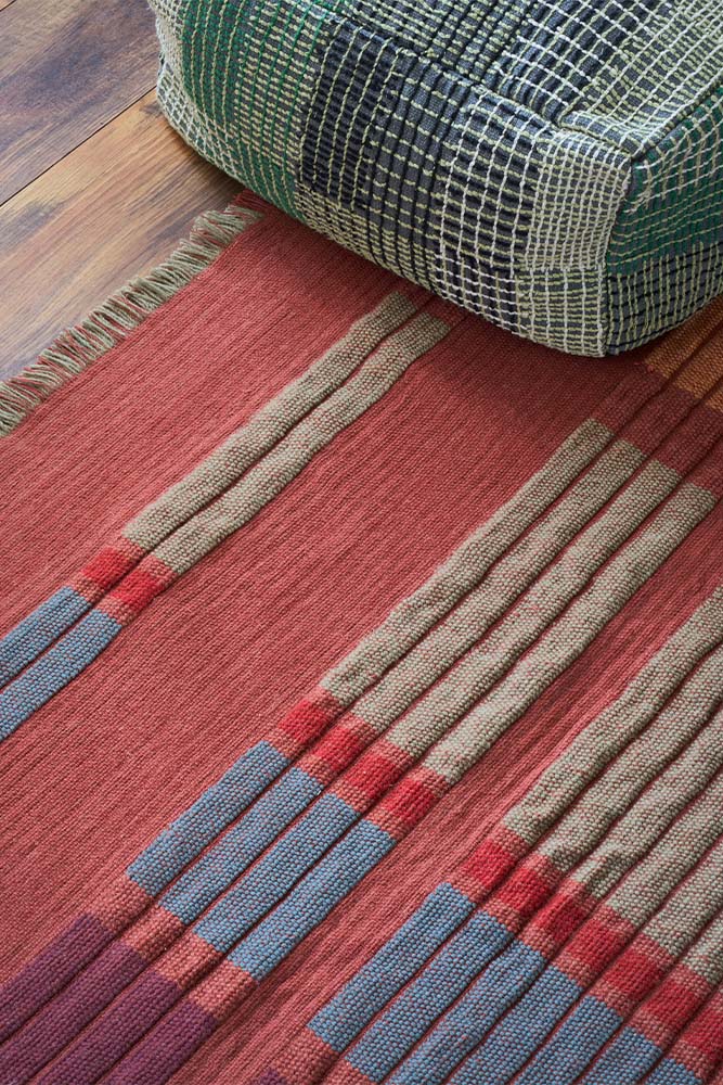 Lorena Canals Columns Sienna Wool Rug, close up