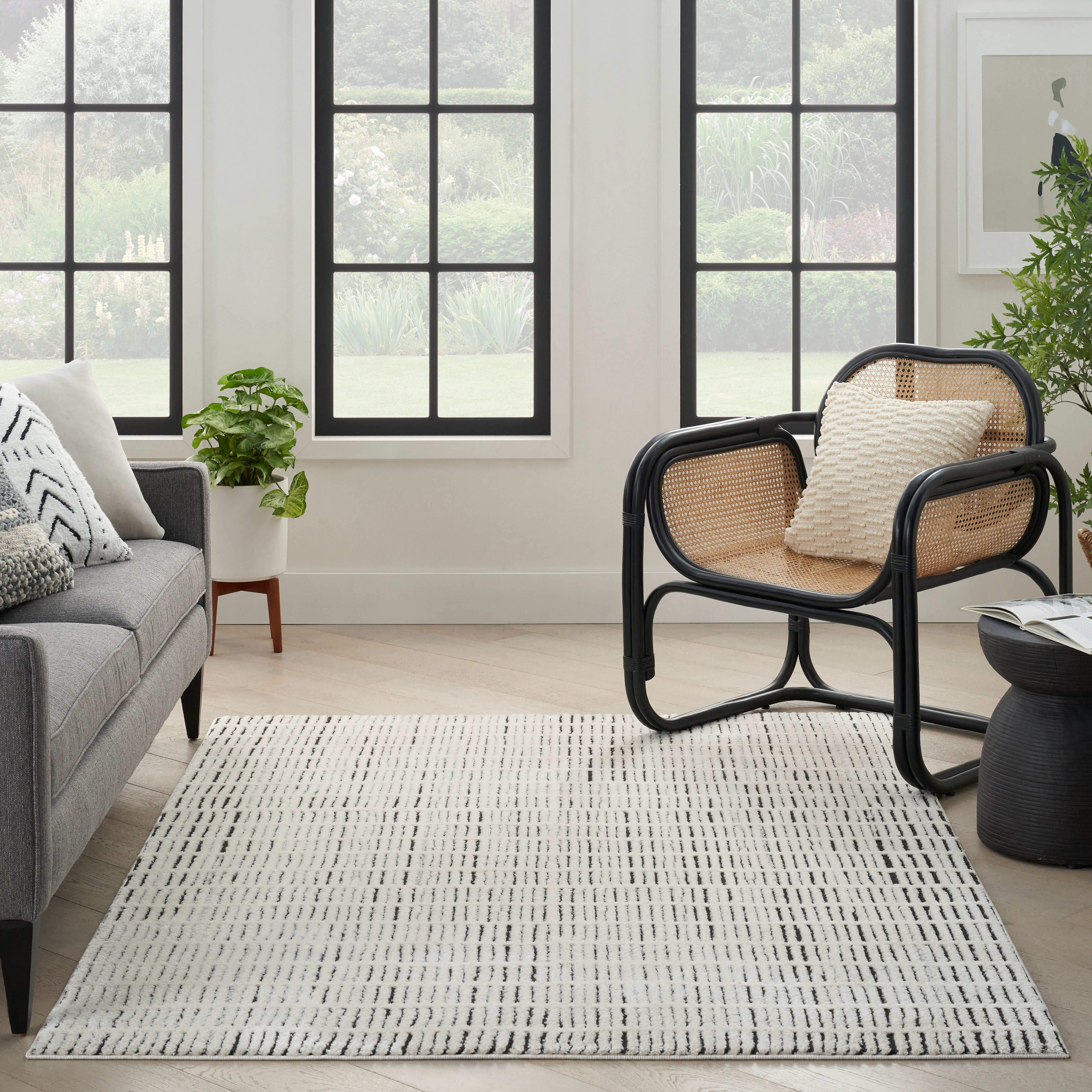 Nourison Modern Comfort Ivory Black MNC03