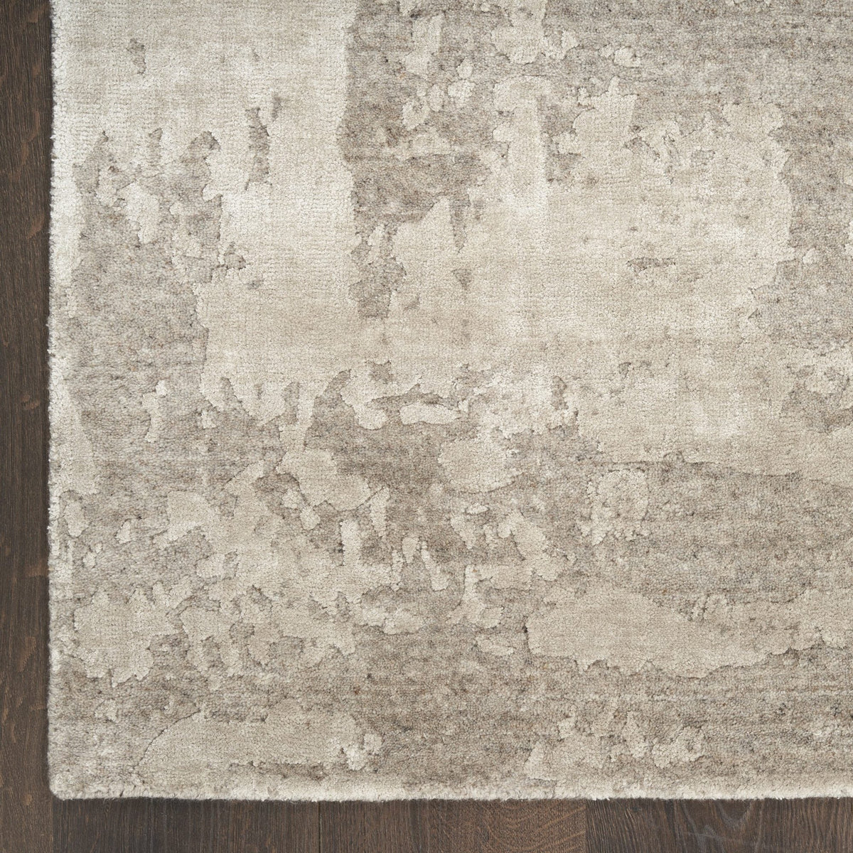 Nourison Harmony HAY06 Silver Grey Rug, corner