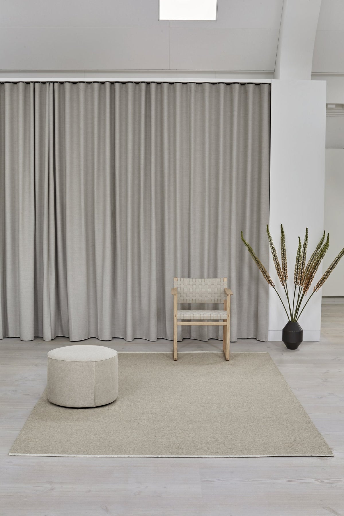 Massimo Escape Kelim Light Beige kilim rug, shown in an interior